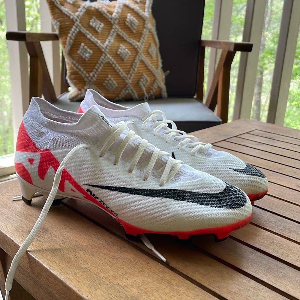 Nike zoom mecurial vapor 15 pro size 7